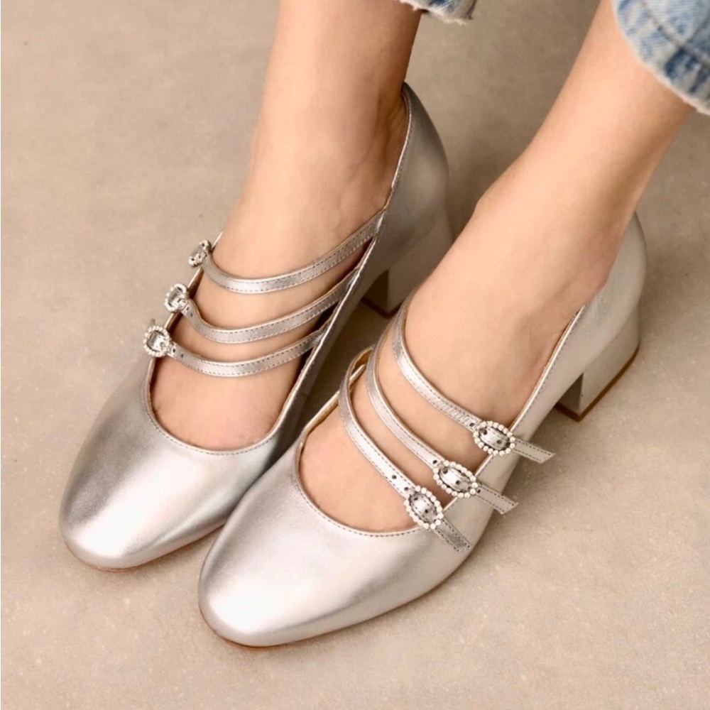 NWOB Reformation Mimi Buckle Pumps Silver Metallic Jewel Buckles Size 8